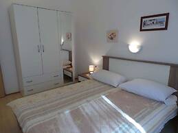 Apartments in Kornic/insel Krk 14471