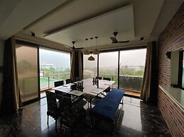 Sky High By Joy Suites