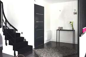 Modern Holiday Home in a Quiet Location in Benodet