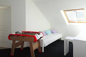 Modern Holiday Home in a Quiet Location in Benodet