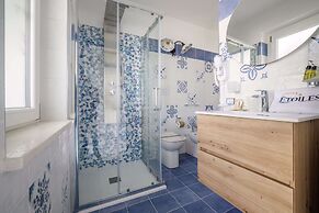 Etoiles Guest House