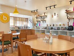 Bloom Hotel Balewadi