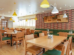 Bloom Hotel Balewadi