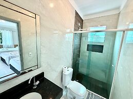 Marmeu Enseada com jacuzzi aquecida