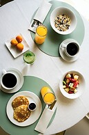 Bellavista Lakefront Apartments