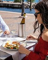 Bellavista Lakefront Apartments