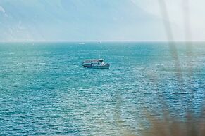 Bellavista Lakefront Apartments