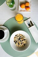 Bellavista Lakefront Apartments