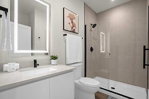 Modern 4BR Family Home With Private Pool