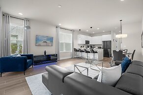 Modern 4BR Family Home With Private Pool