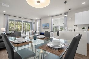 Modern 4BR Family Home With Private Pool