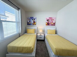 Modern 4BR Family Home With Private Pool