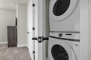 Modern 4BR Family Home With Private Pool