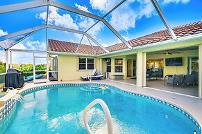Quiet Canal Retreat w/ Boat Lift in Cape Coral!