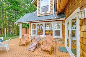 Hood Canal Home w/ Stunning Views & Private Beach