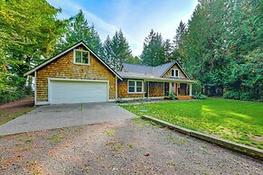 Hood Canal Home w/ Stunning Views & Private Beach