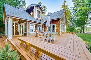 Hood Canal Home w/ Stunning Views & Private Beach