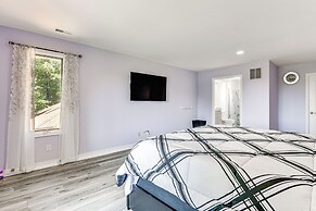 Bright Guest House: 15 Mi to Dtwn Baltimore!