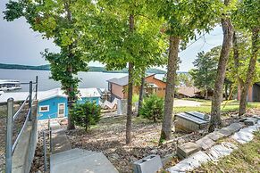 Pet-friendly Lake of the Ozarks Gem!