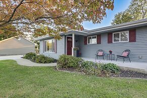 1/2 Mi to Creation Museum: Home w/ Large Yard!
