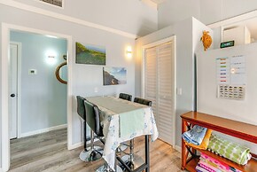 Home Near Beach in Alligator Point: Rooftop Deck!