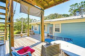 Home Near Beach in Alligator Point: Rooftop Deck!