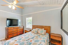 Home Near Beach in Alligator Point: Rooftop Deck!