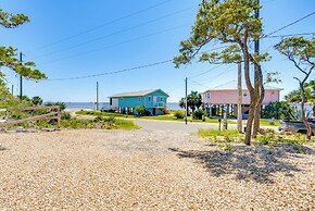 Home Near Beach in Alligator Point: Rooftop Deck!