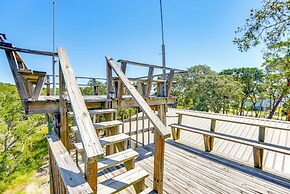 Home Near Beach in Alligator Point: Rooftop Deck!