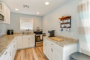 Home Near Beach in Alligator Point: Rooftop Deck!