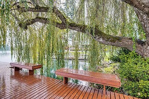 Spanaway Lakefront House: Dock, Fire Pit