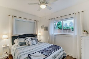 Spanaway Lakefront House: Dock, Fire Pit