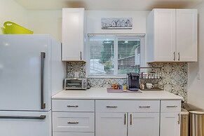 Spanaway Lakefront House: Dock, Fire Pit