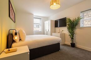 Host Stay Dragon Parade