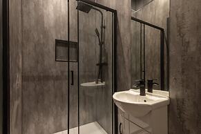 Host Stay Dragon Parade