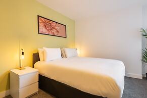 Host Stay Dragon Parade