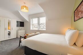 Host Stay Dragon Parade