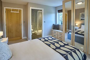 Host Stay Danford Court