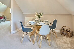 Host Stay Danford Court