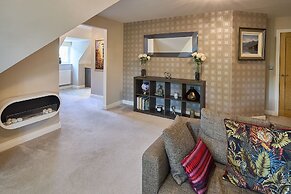 Host Stay Danford Court