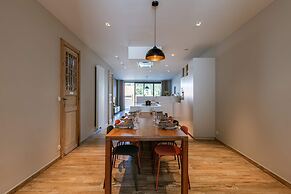 House Tilo Charming Holiday Home in Ypres for 8 Guests History Nature 