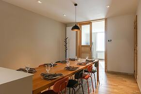 House Tilo Charming Holiday Home in Ypres for 8 Guests History Nature 