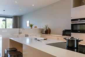 House Tilo Charming Holiday Home in Ypres for 8 Guests History Nature