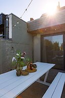 House Tilo Charming Holiday Home in Ypres for 8 Guests History Nature