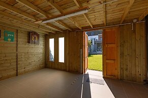 House Tilo Charming Holiday Home in Ypres for 8 Guests History Nature