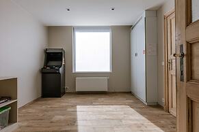 House Tilo Charming Holiday Home in Ypres for 8 Guests History Nature