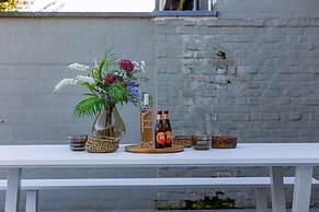 House Tilo Charming Holiday Home in Ypres for 8 Guests History Nature