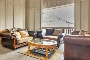 3rd Floor Back Side Corner Penthouse Suite- 305 by Grand Wood Suites