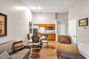 3rd Floor Back Side Penthouse Suite - 307 by Grand Wood Suites