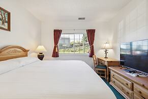 1st Floor Front Side Suite - 104 by Grand Wood Suites